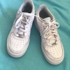 nike Air Force 1 lows - white